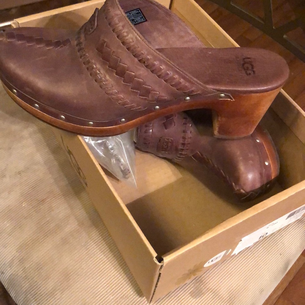 UGG Mules